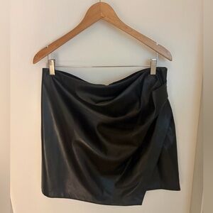 Wilfred Aritzia  Black Women's mini Skirt